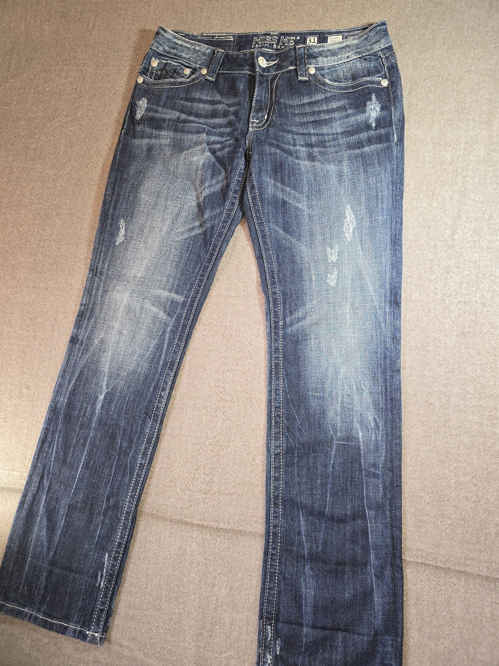 Miss Me Distressed Dark Wash Denim Jeans Sequin Pocket Design Womens Size 31